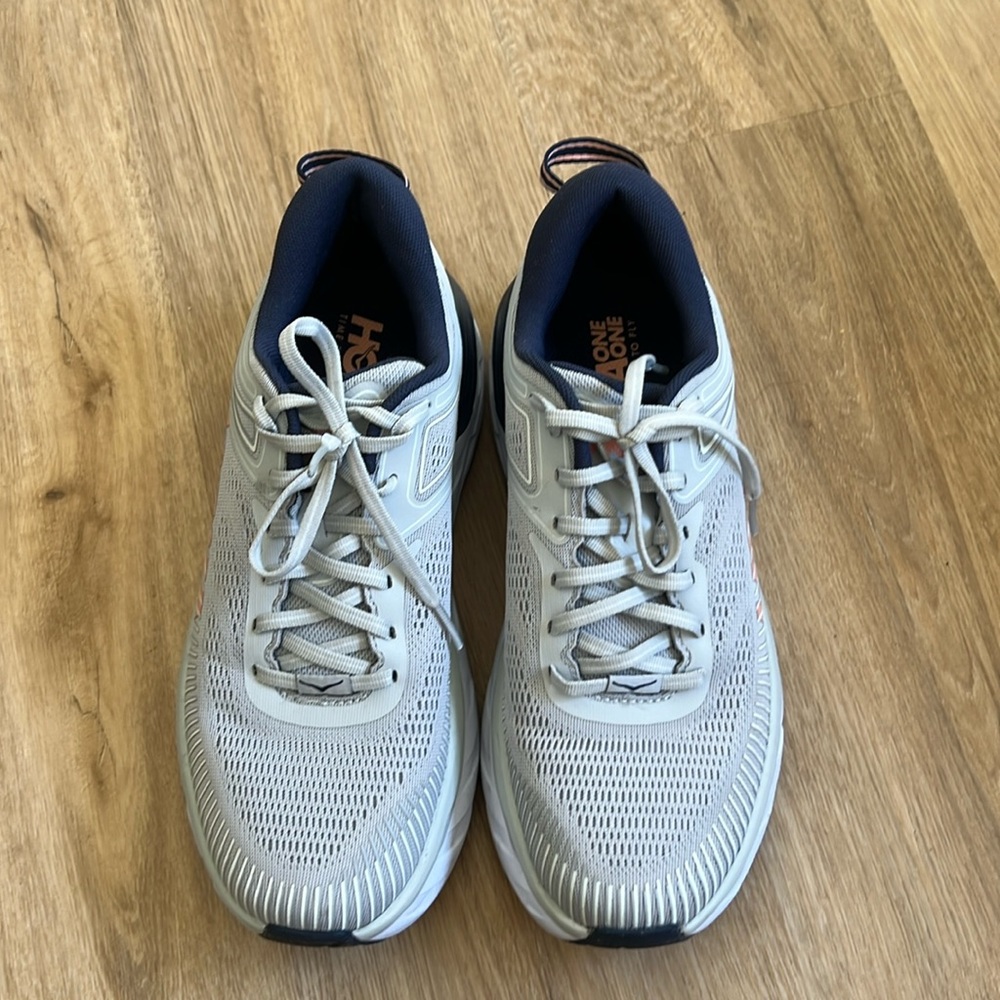 Hoka Bondi 7 size US 9